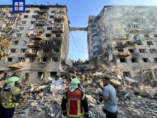 掌柜配资 泽连斯基：基辅等地遭俄大规模空袭 已致近百人死伤